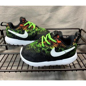 Nike kids Toddler Roshe Tropic Palm Print Green/Black/ (677783 300) Size 5C